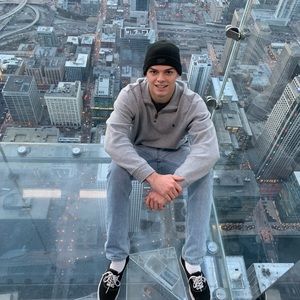 Meet your Posher, Gage